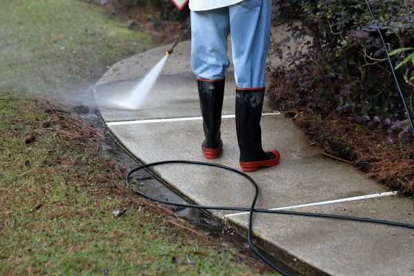 Cost of Sidewalk Pressure Cleaning in Charleston