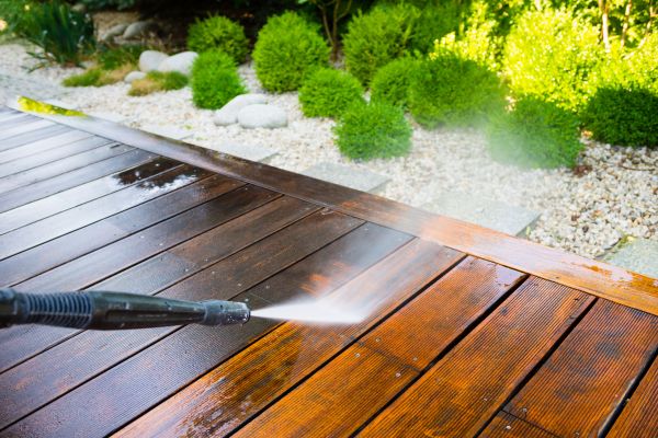 Cost of Deck Cleaning in Charleston
